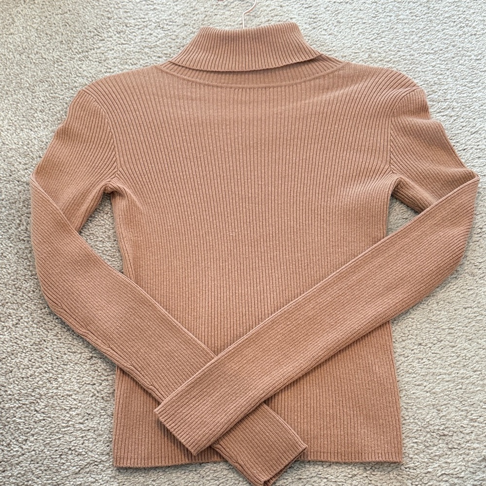 Urban Outfitters Ribbed  TurtleNeck Sweater - Brown